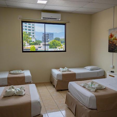 Hotel La Capilla - Suites & Apartments San Benito ซานซัลวาดอร์ ภายนอก รูปภาพ